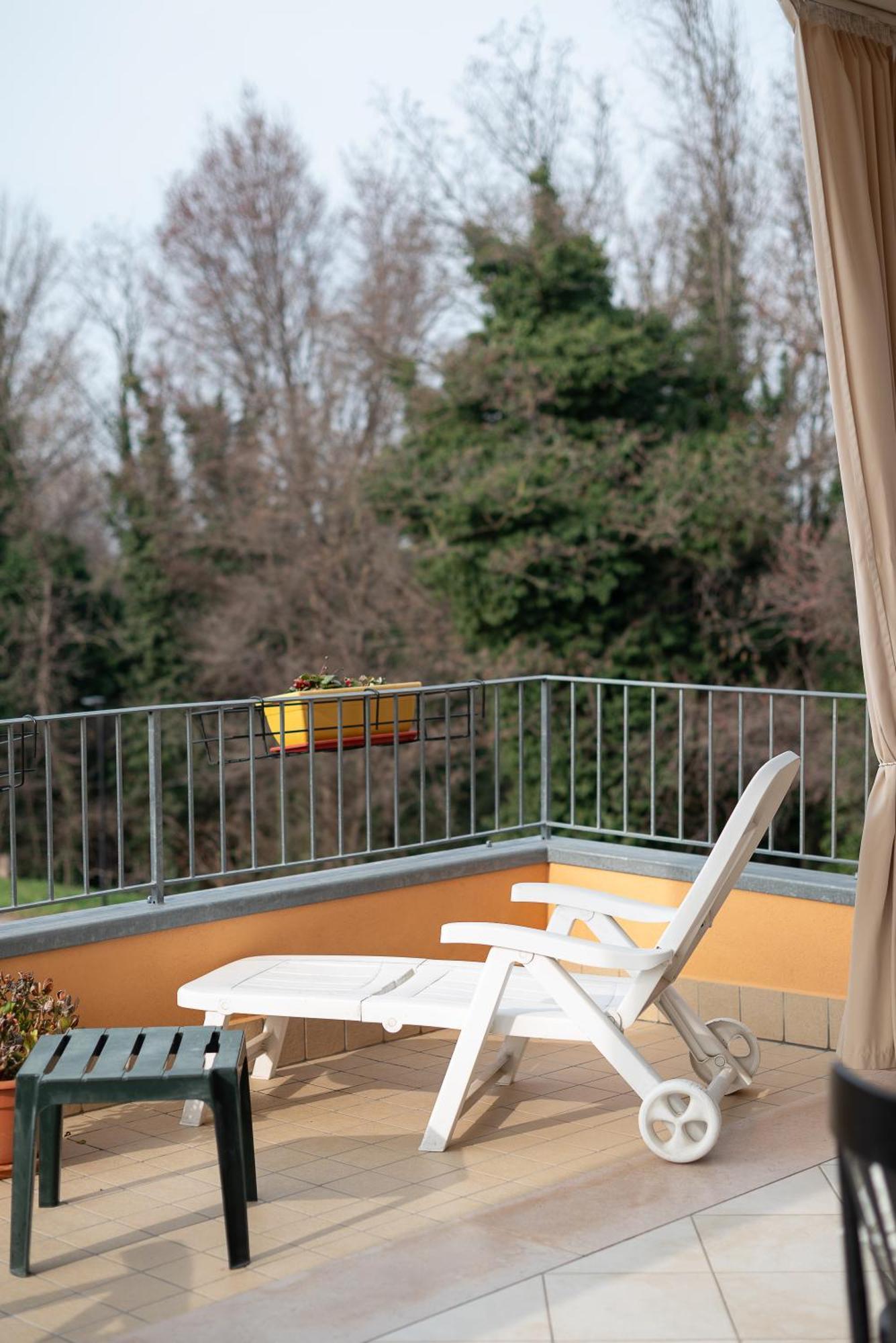 Terrazza Baciata Dal Sole Apartment Lazise Exterior foto